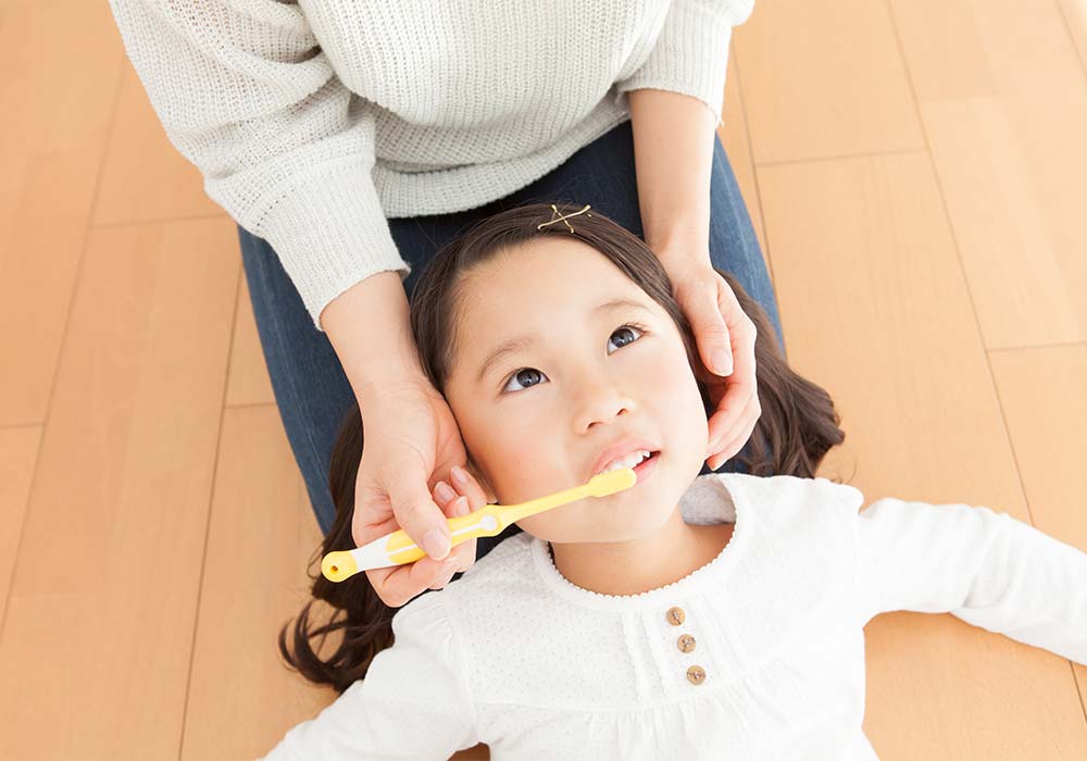 食事のあとは歯を磨きましょう